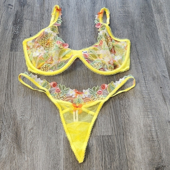 New!SET‎ For Love and Lemons Mirabelle Underwire Bra with Matching Thong Panty - Picture 6 of 16